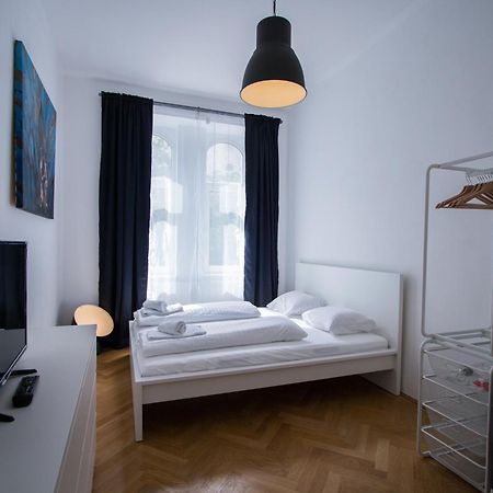Porzellangarten Apartment I Contactless Check-In فيينا المظهر الخارجي الصورة