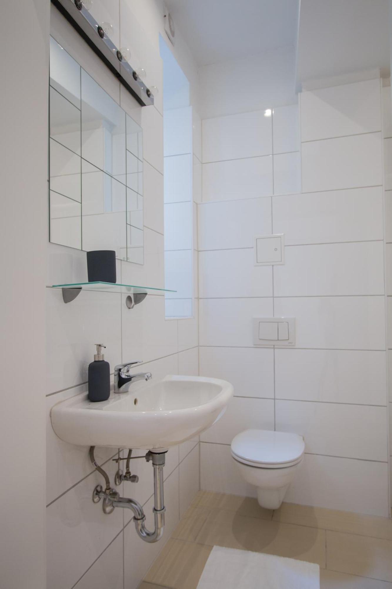 Porzellangarten Apartment I Contactless Check-In فيينا المظهر الخارجي الصورة